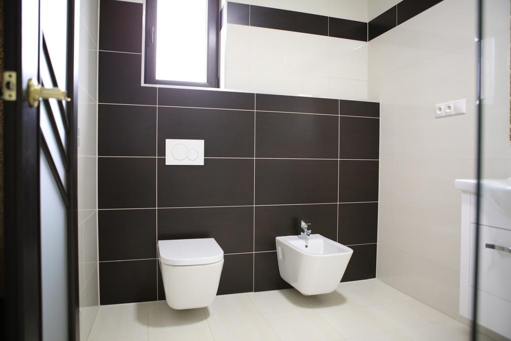 Hotel Kotva Bratislava Esterno foto