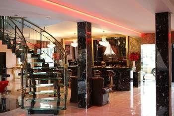 Hotel Kotva Bratislava Esterno foto